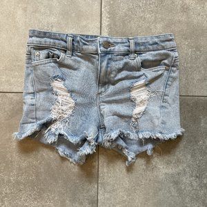 Tractr Girl's Blue Light Wash Denim Distressed Shorts Size 10 Frayed Hem Stretch